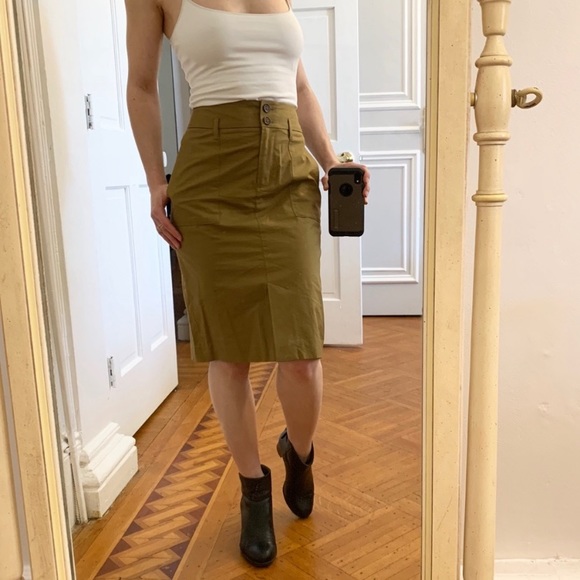 Banana Republic Dresses & Skirts - Banana Republic Tan Cotton Skirt